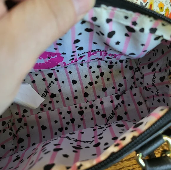 LUV Betsy Johnson Black Unicorn Face Purse - Picture 6 of 9